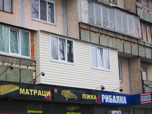 Внешняя обшивка балконов пластиком